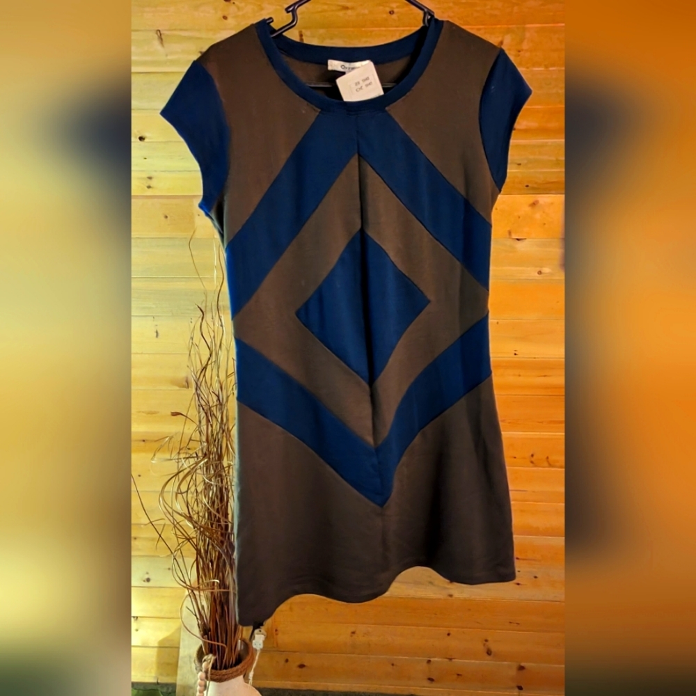 Oxygen fitted dress. New with tag
